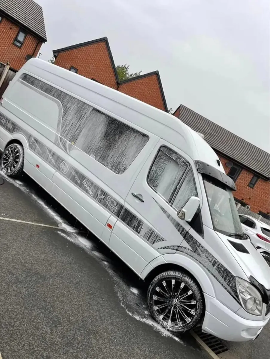 Mercedes sprinter camper racevan 2012 - Image 2