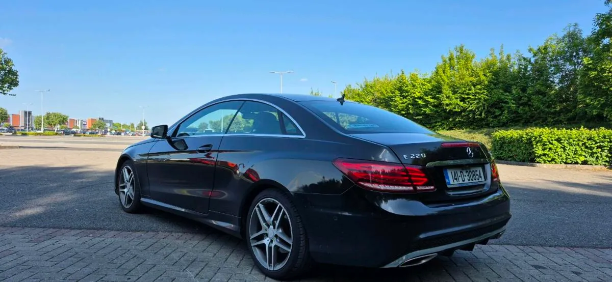 Mercedes-Benz - Image 1
