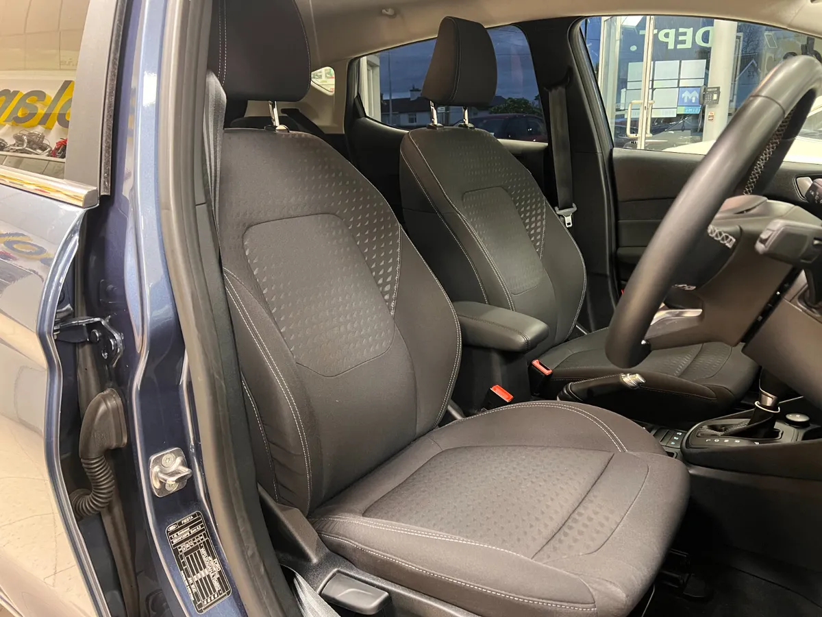 *AUTOMATIC* ONLY 24,000 Kms TITANIUM 125BHP As New - Image 4