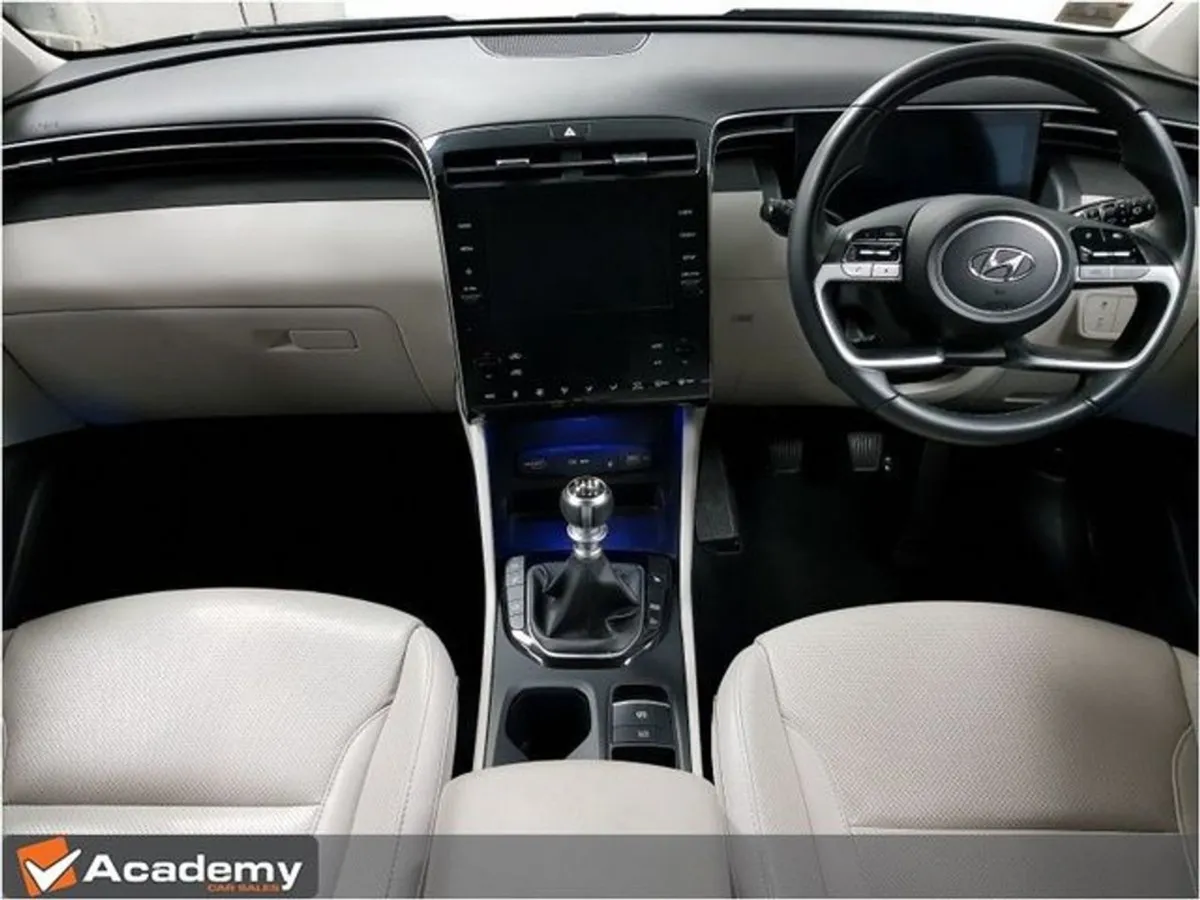 Hyundai Tucson Ix35 Executive 5DR - Image 2