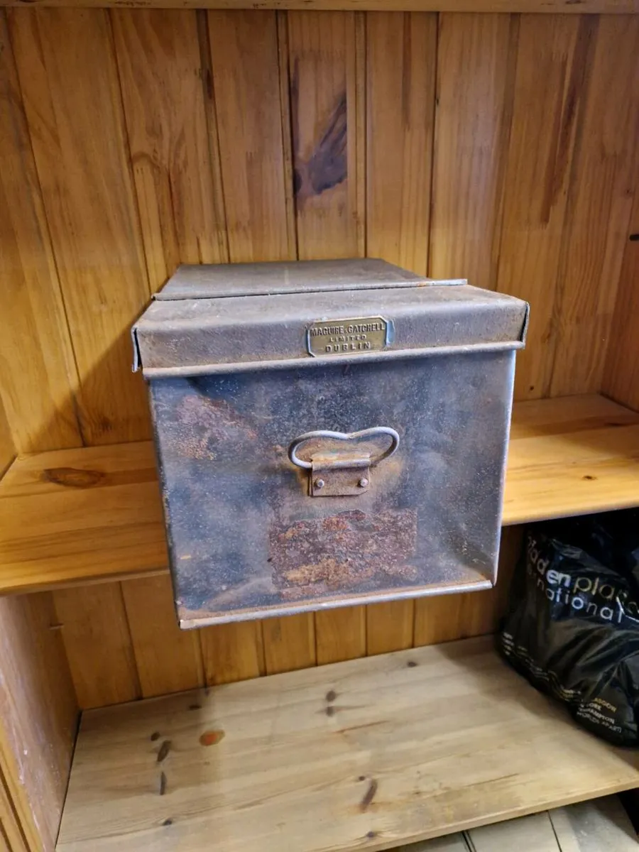 Vintage McGuire & Catchell Storage Box - Image 1