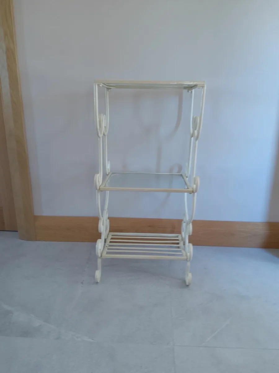 Lamp table