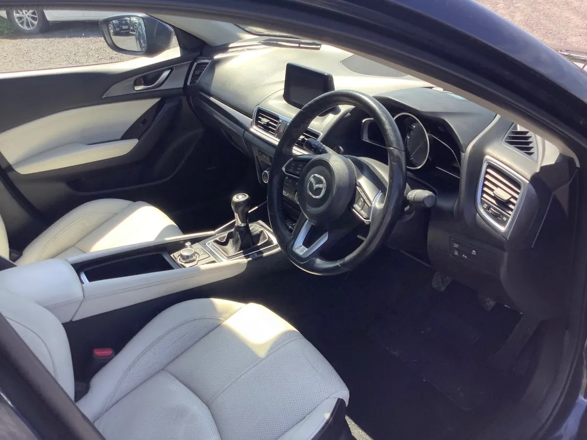 171 mazda 3  1.5 diesel..low miles mint!!! - Image 3