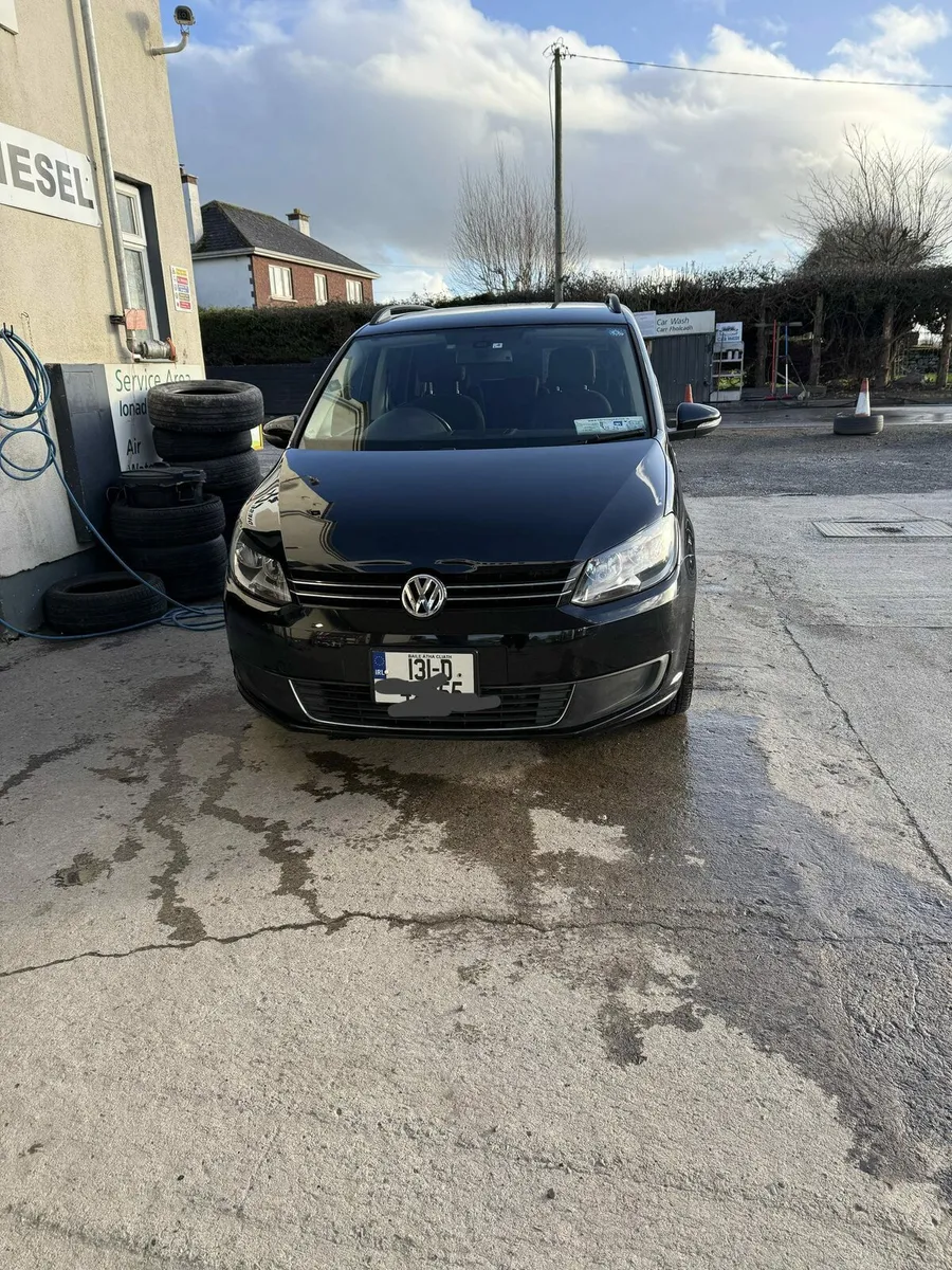 Volkswagen Touran automatic  7seater - Image 3