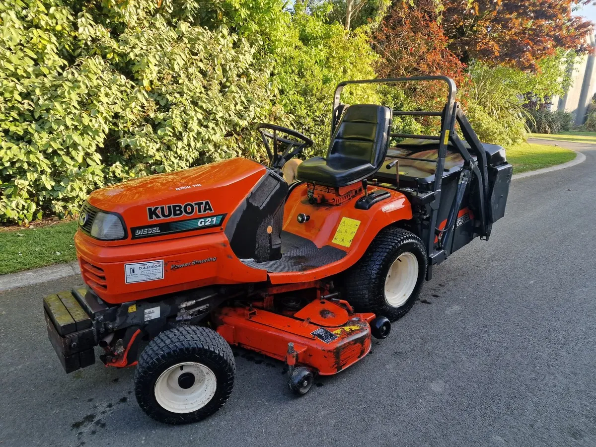 Kubota high tip ride on mower lawnmower 300 hours - Image 1