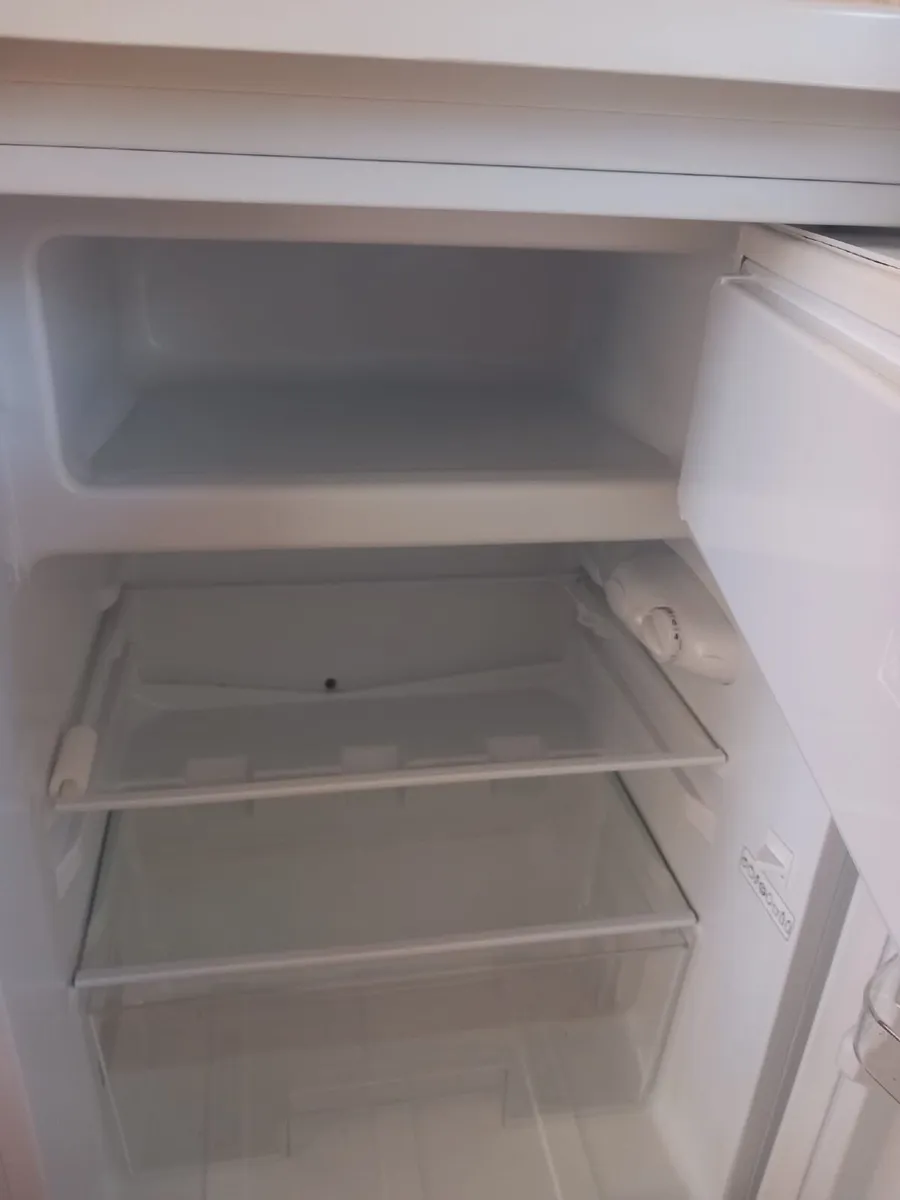 FRIDGE FREEZER - Image 2
