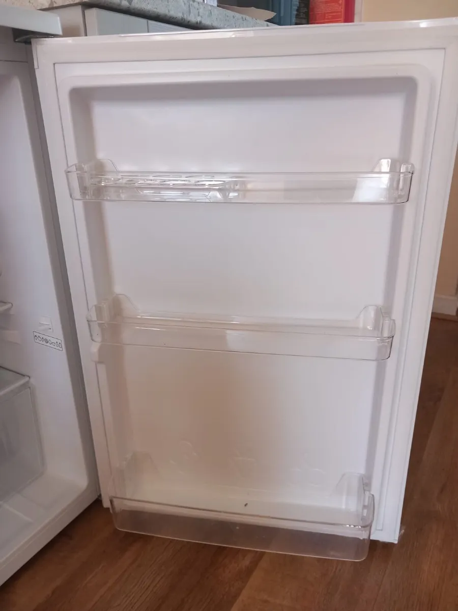 FRIDGE FREEZER - Image 3