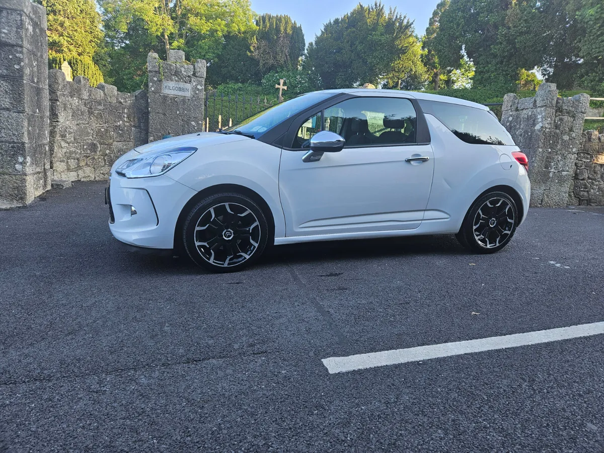 Citroen DS 3 1.6 Diesel * New NCT * - Image 1