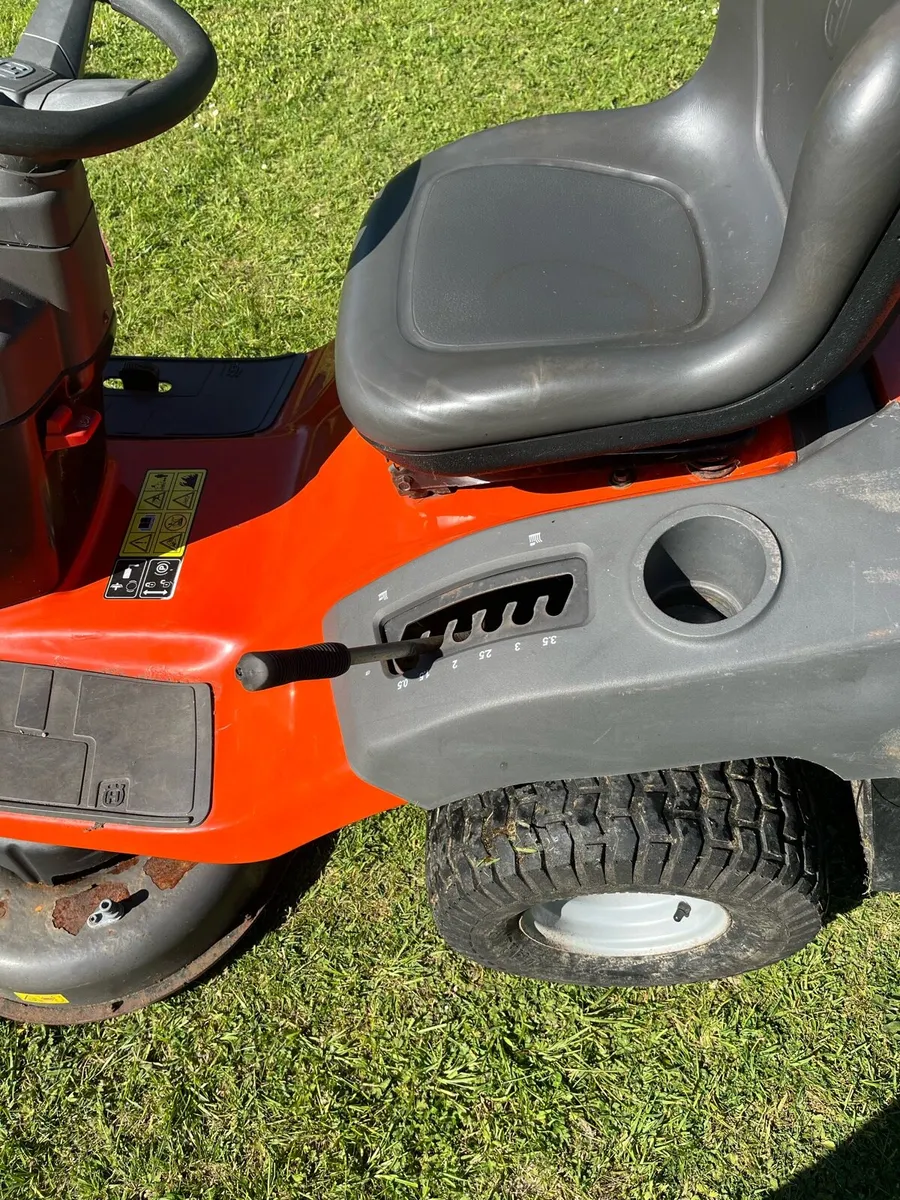Husqvarna mower - Image 4