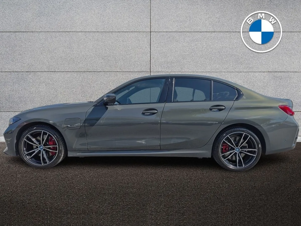 BMW 3 Series 330e M Sport Saloon - Image 3