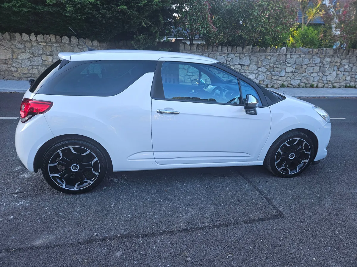 Citroen DS 3 1.6 Diesel * New NCT * - Image 2