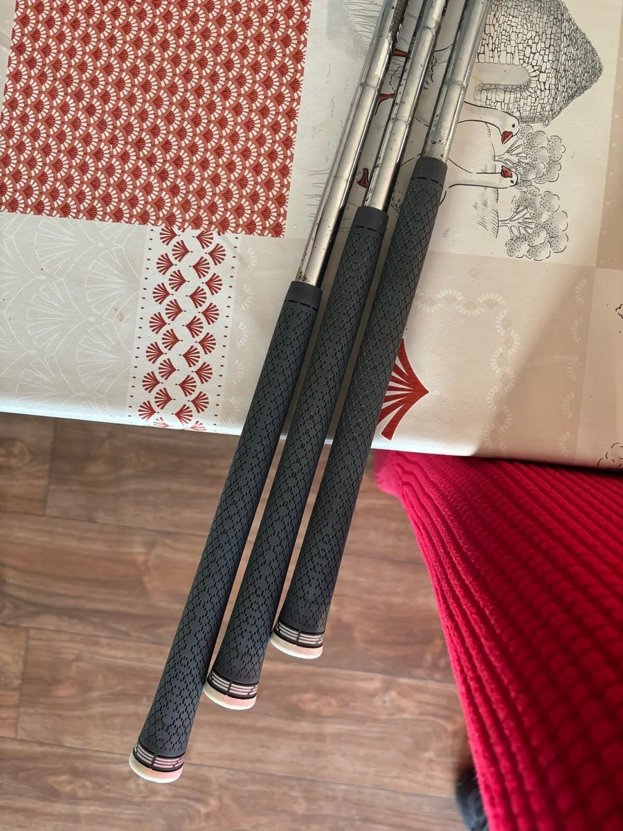 Golf clubs (cobra irons) - Image 3