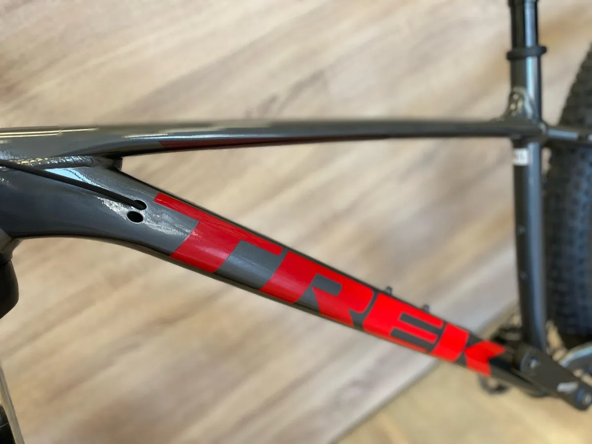 Trek Roscoe 6 (Brand new) - Image 4