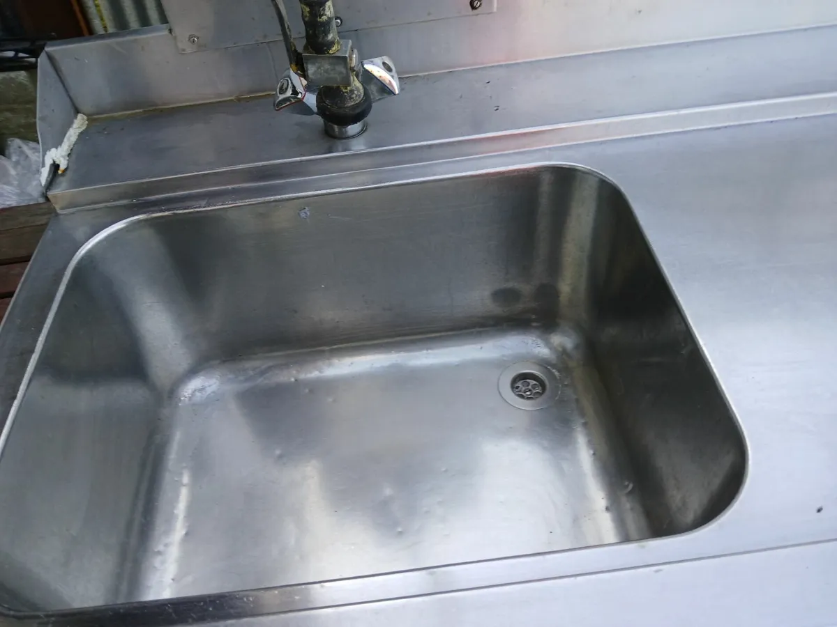 Stainless steel cabbinet unit /sink delivered - Image 3