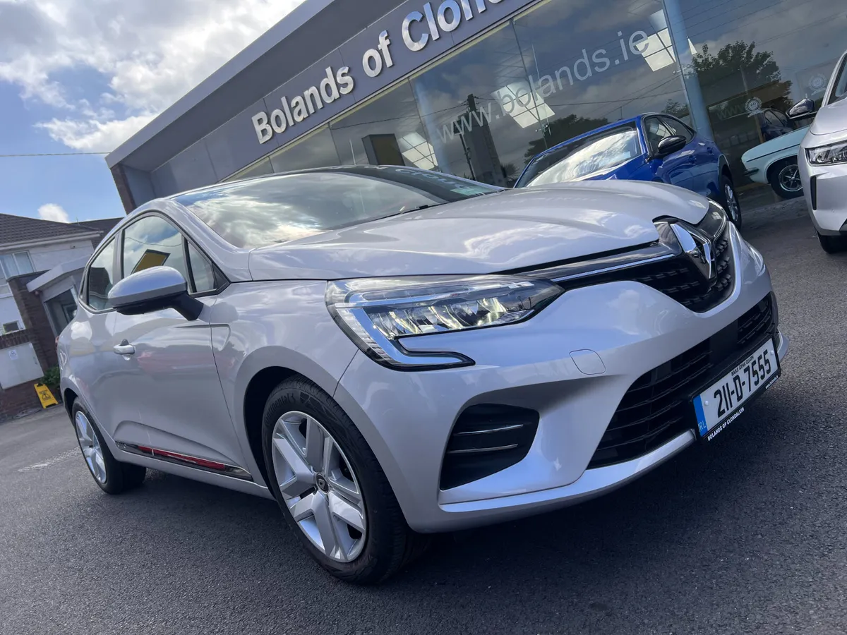 **ONLY 8,000Kms** DYNAMIQUE TCE 100 **One Owner/Ul - Image 1