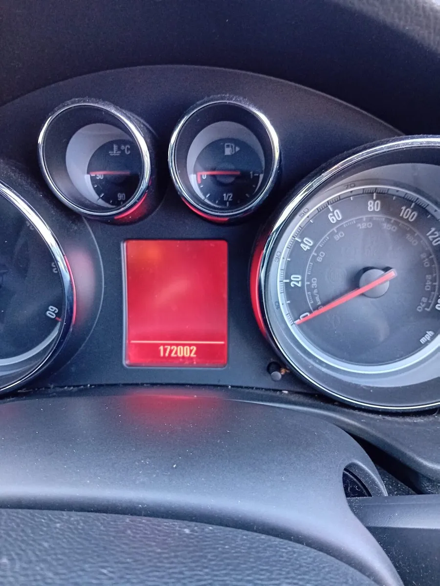 Vauxhall Insignia - Image 4