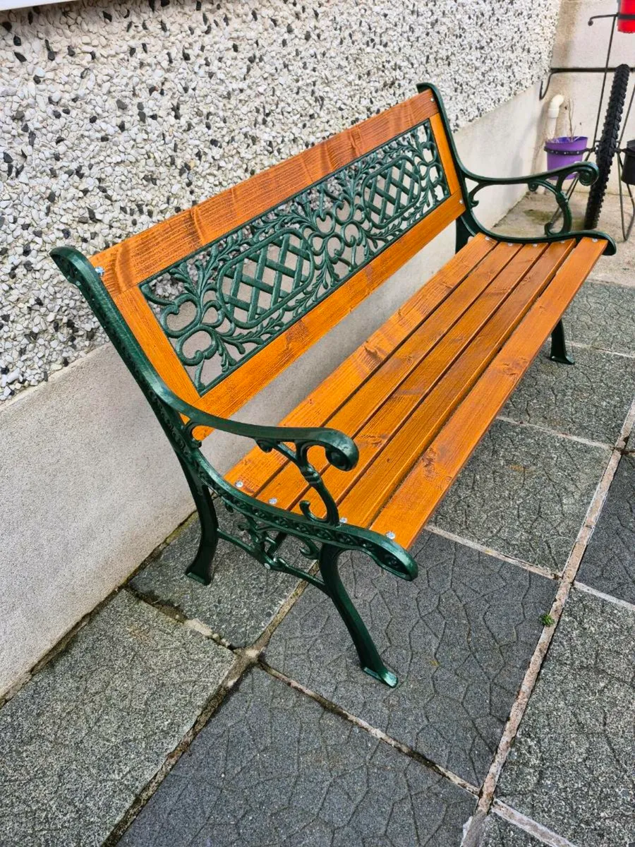 Cast iron Garden bench - Image 1