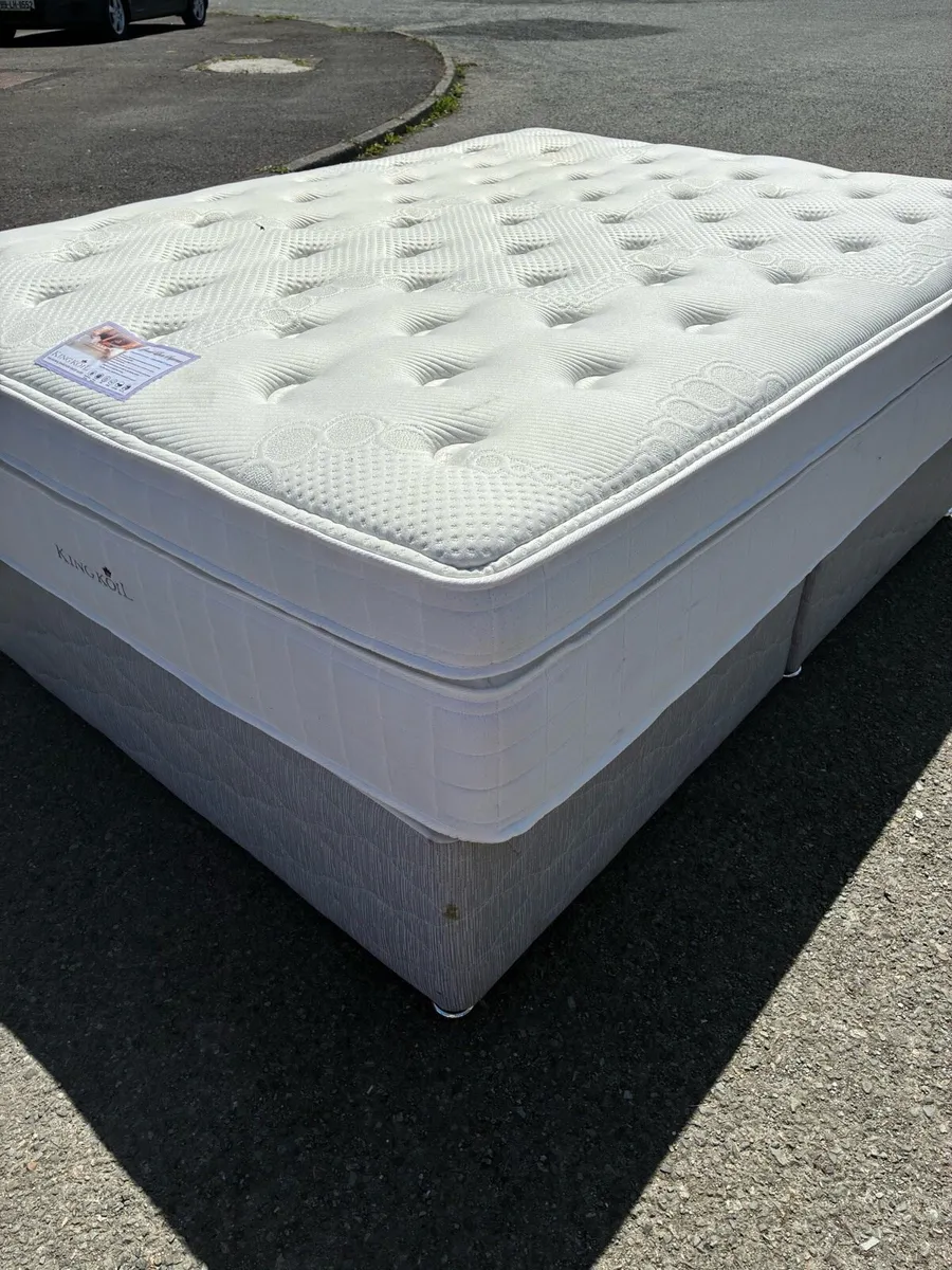 Kaymed King Koil 15” Mattress  - Like New - Image 3
