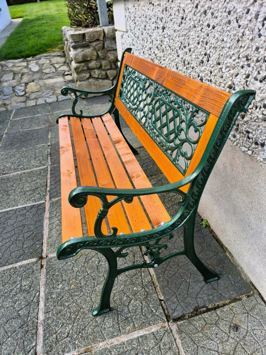 Cast iron Garden bench - Image 2
