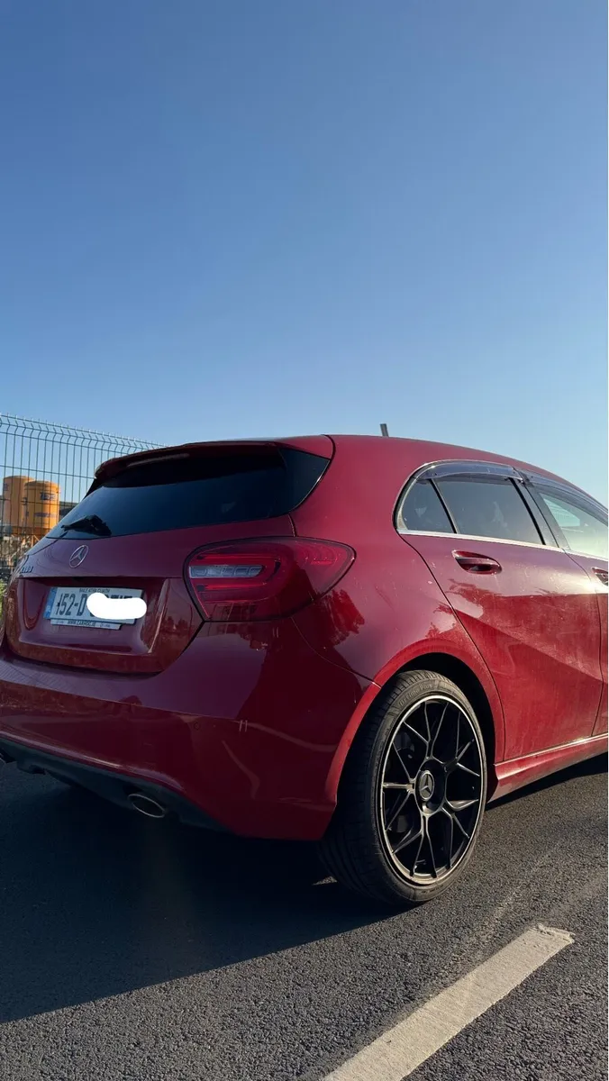 Mercedes Benz a180 petrol automatic - Image 3