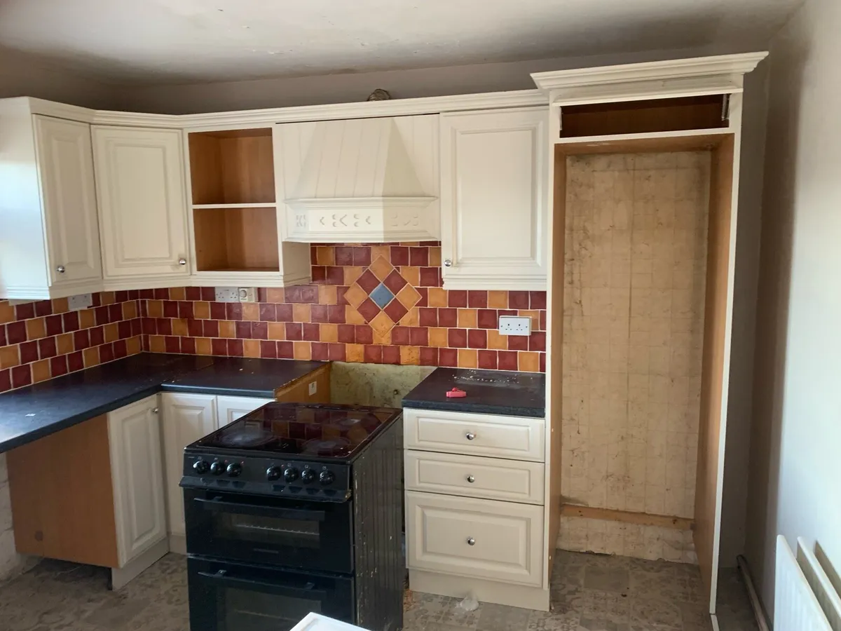 Kitchen - Image 2