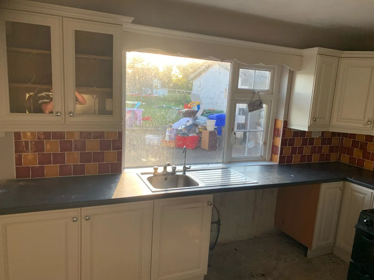 Kitchen - Image 3