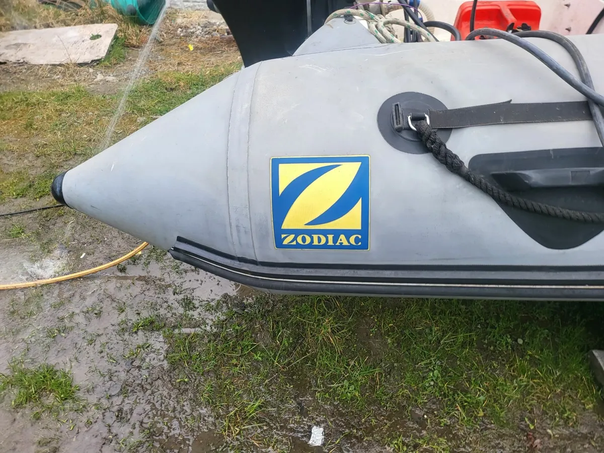 4.7 meter rib 4 stroke 30hp good trailer fine boat - Image 3