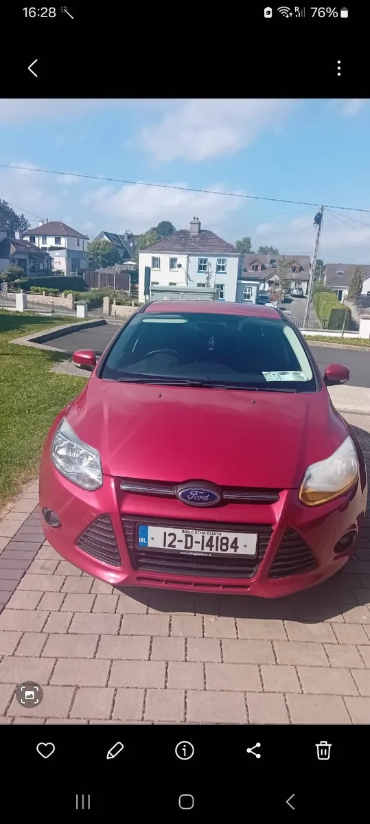 Ford Focus Saloon - Image 3