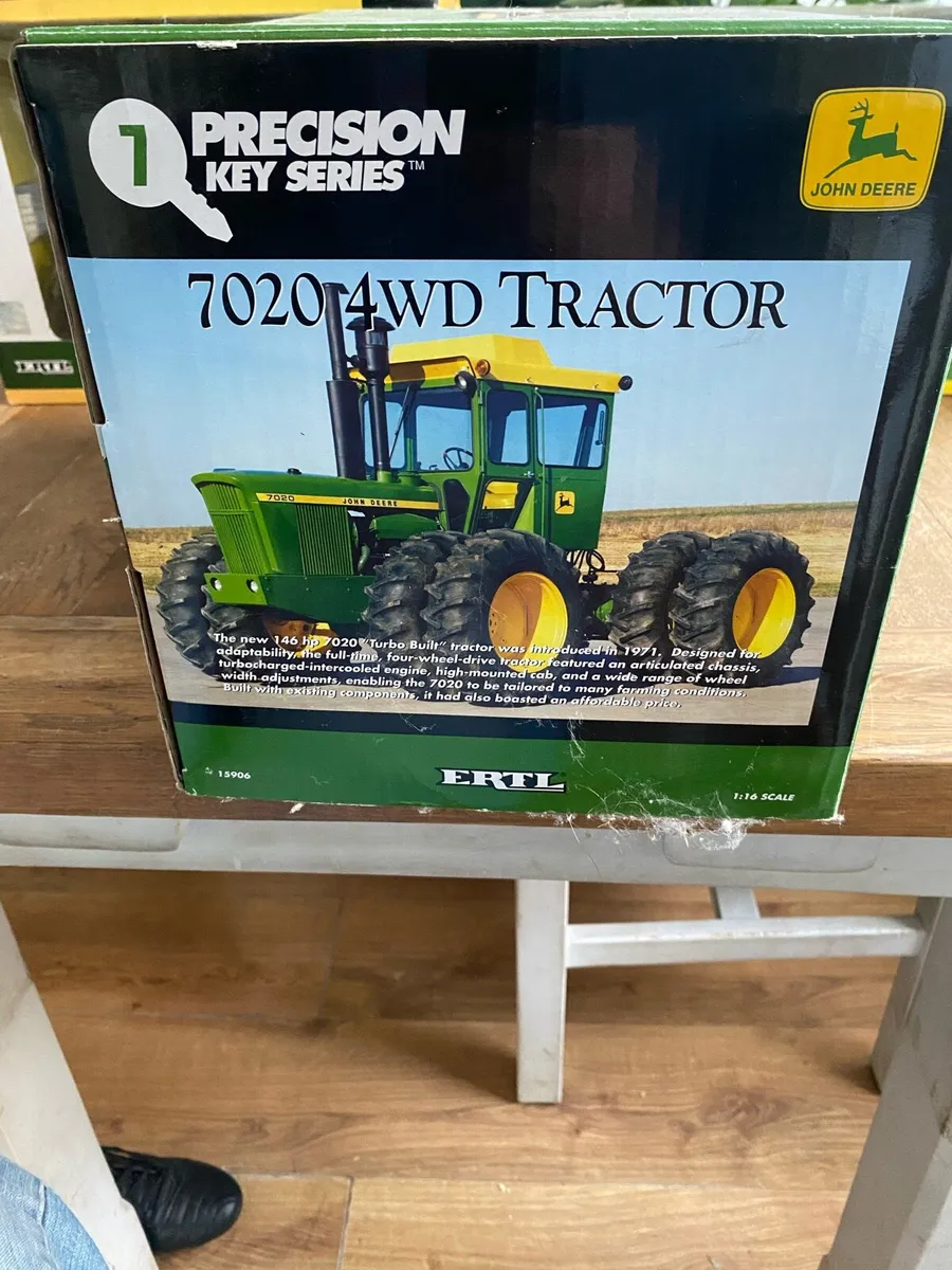 John Deere 7020 4wd tractor 1:16 scale - Image 2