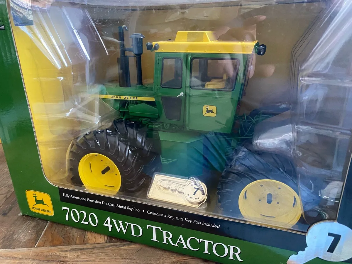John Deere 7020 4wd tractor 1:16 scale - Image 4