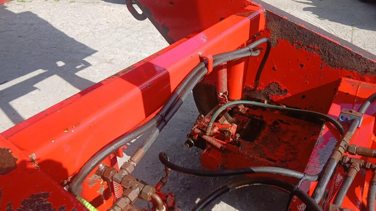 Redrock 14ton Dump Trailer - Image 4
