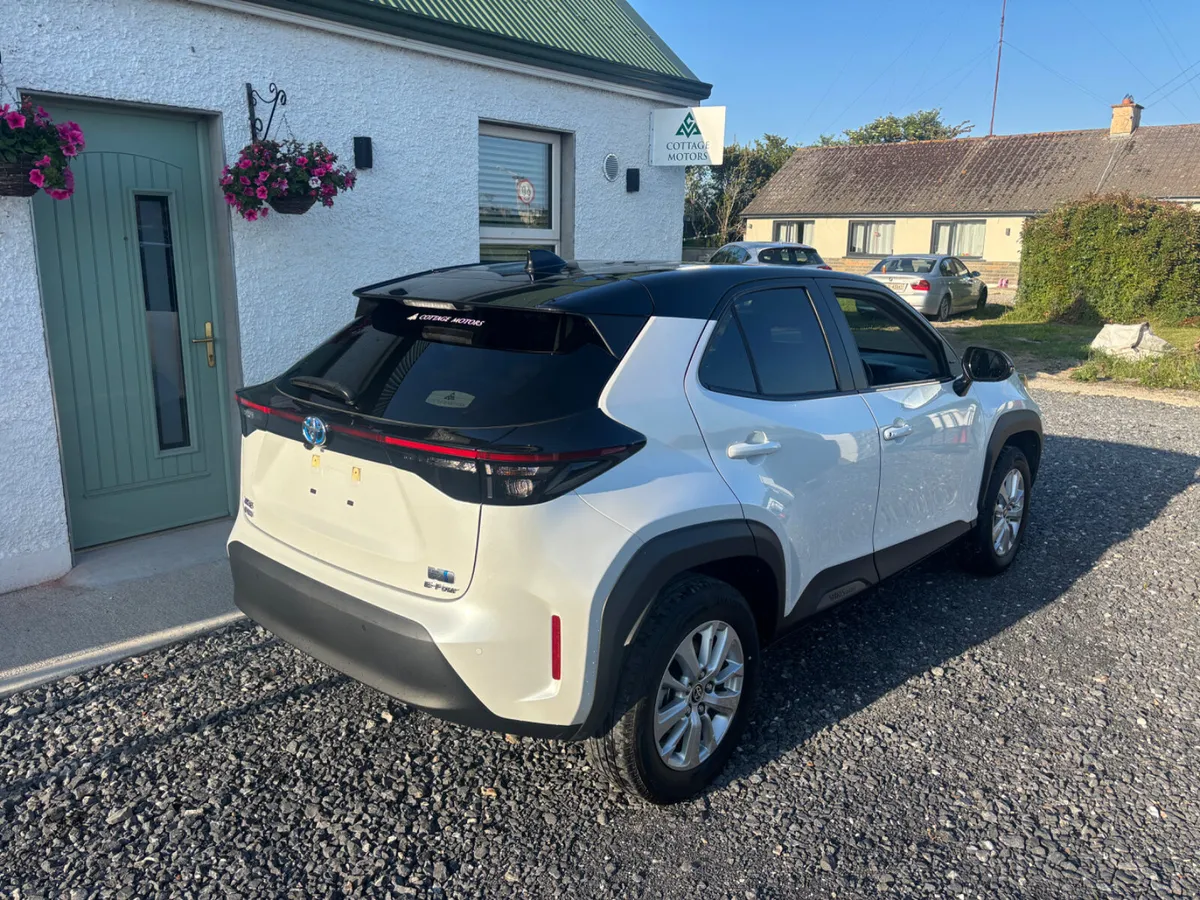 Toyota Yaris Cross - Image 2