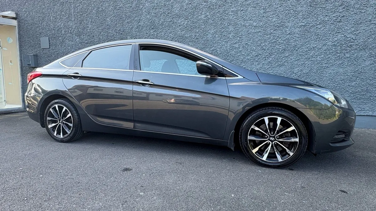 HYUNDAI I40 NEW NCT / NEW TAX - Image 4