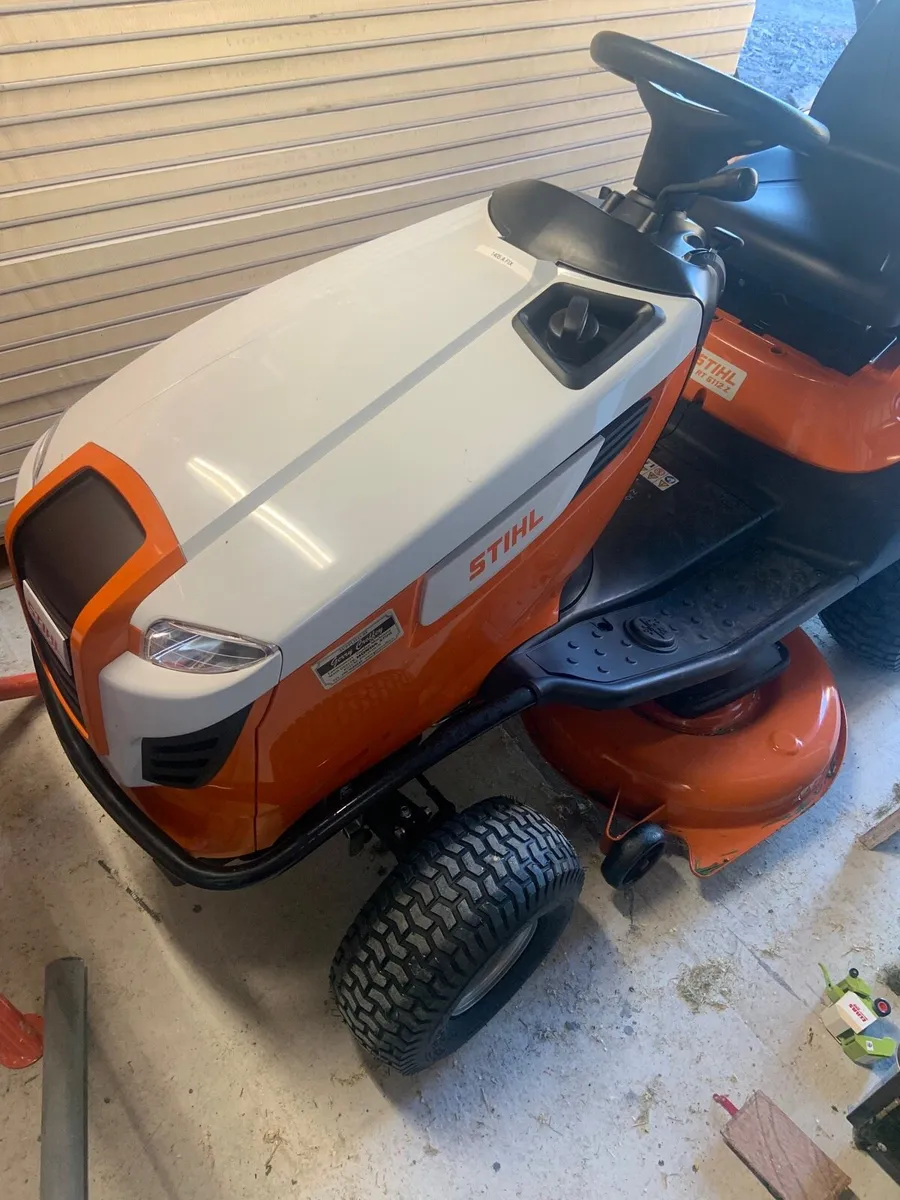Stihl Rt 5112 Z Ride On Lawnmower - Image 2