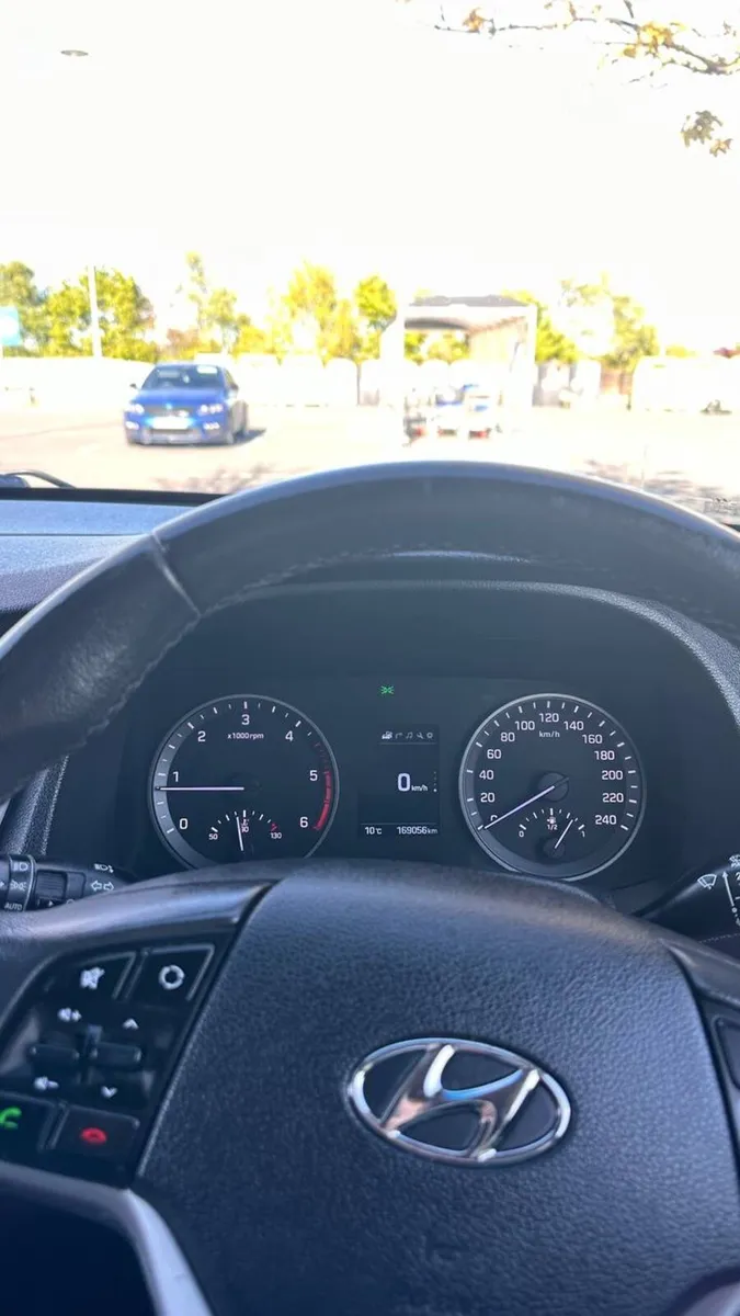 Hyundai Tucson 2016 Low km - Image 4