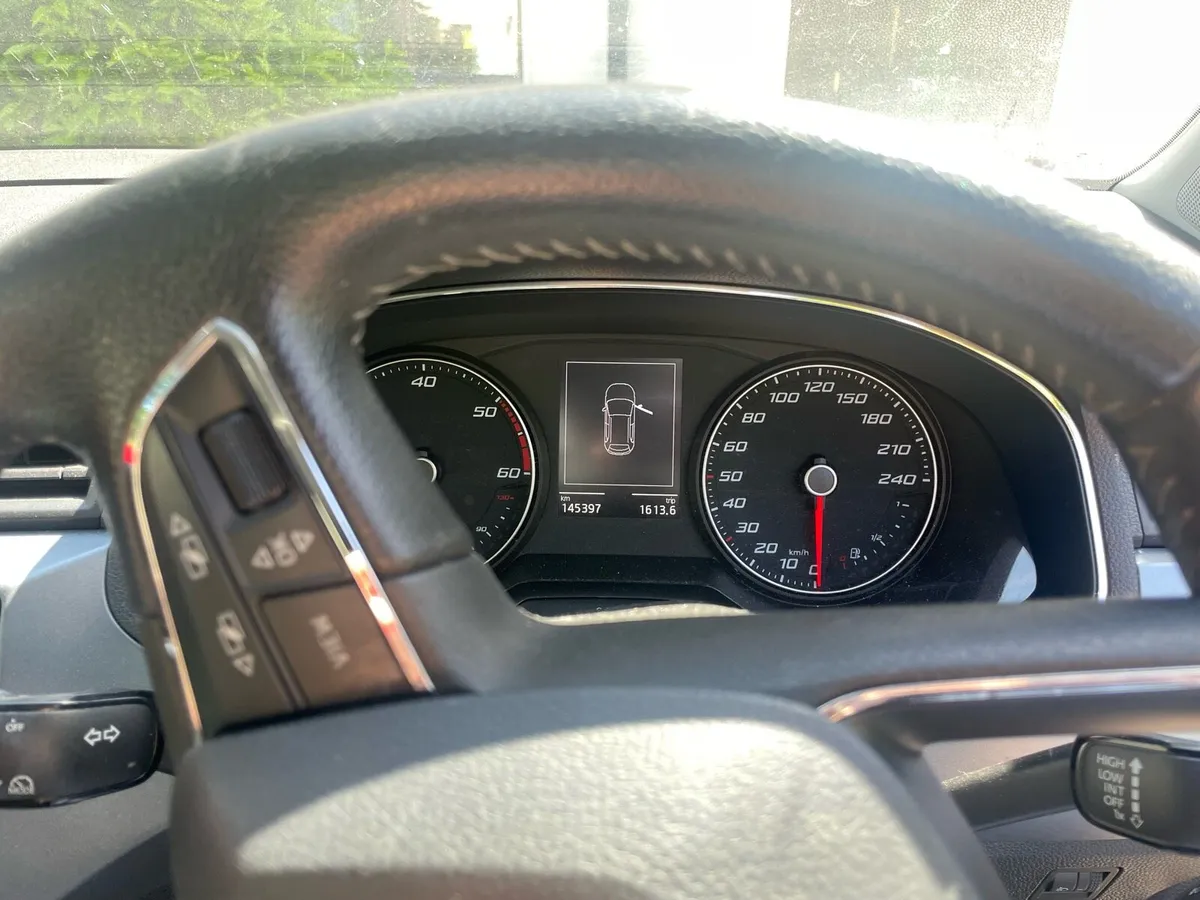 SEAT Arona 2018 - Image 2