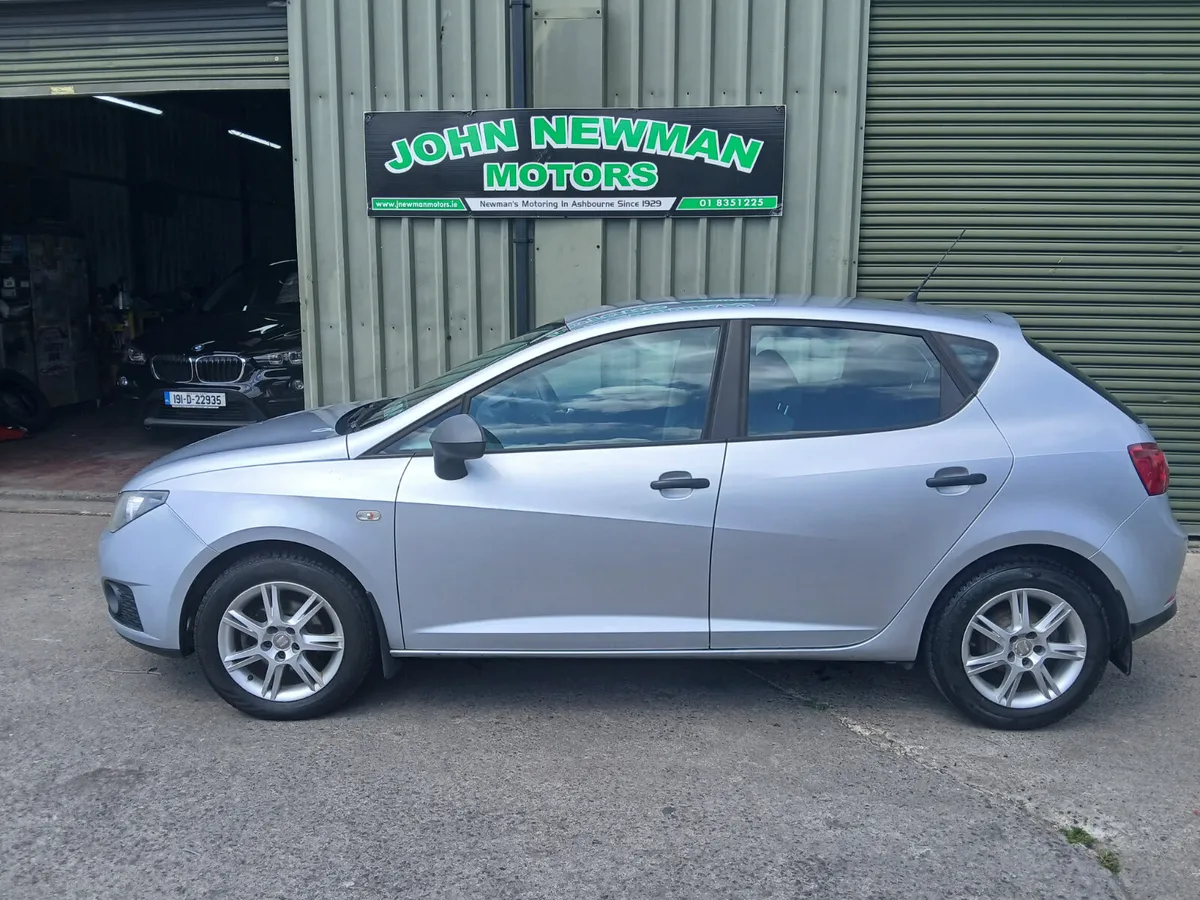 SEAT Ibiza. 1.2.  2011 5dr hatchback - Image 2