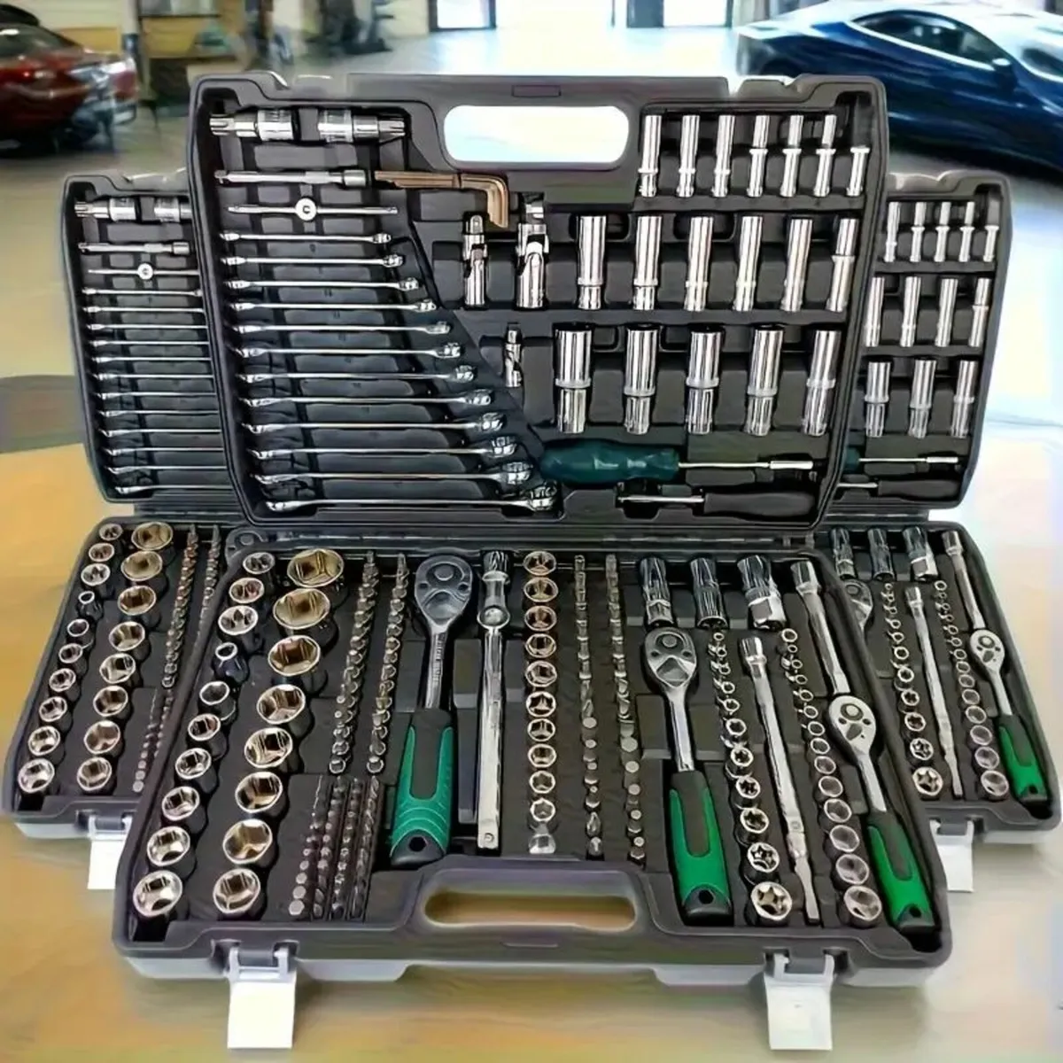 Multi-Purpose Car Repair Tool Set - Image 1