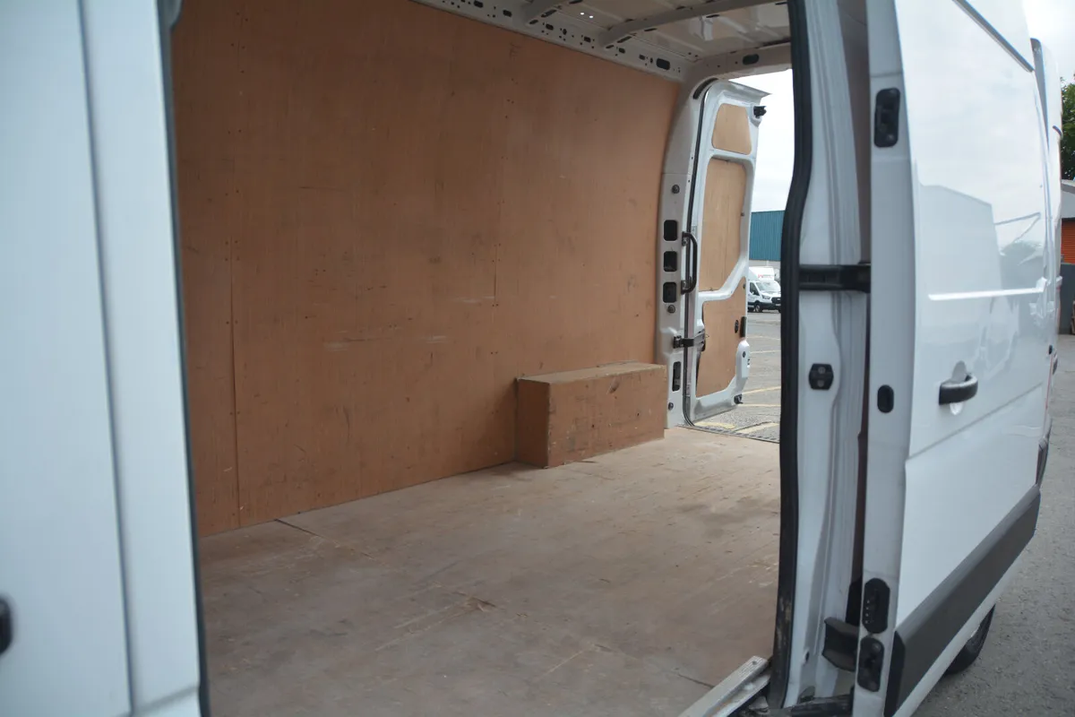 Opel Movano 2021 - Image 3