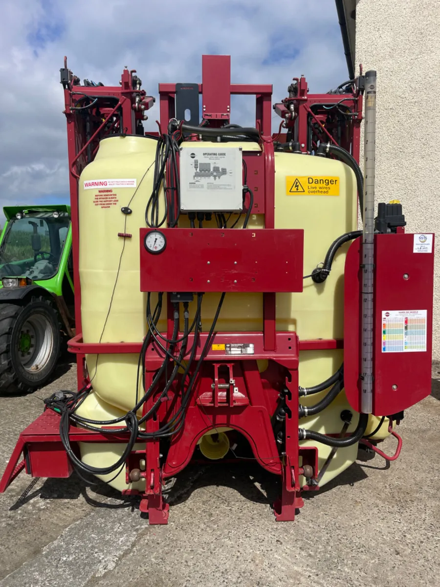 Hardi Master 21 metre sprayer, mint condition - Image 1