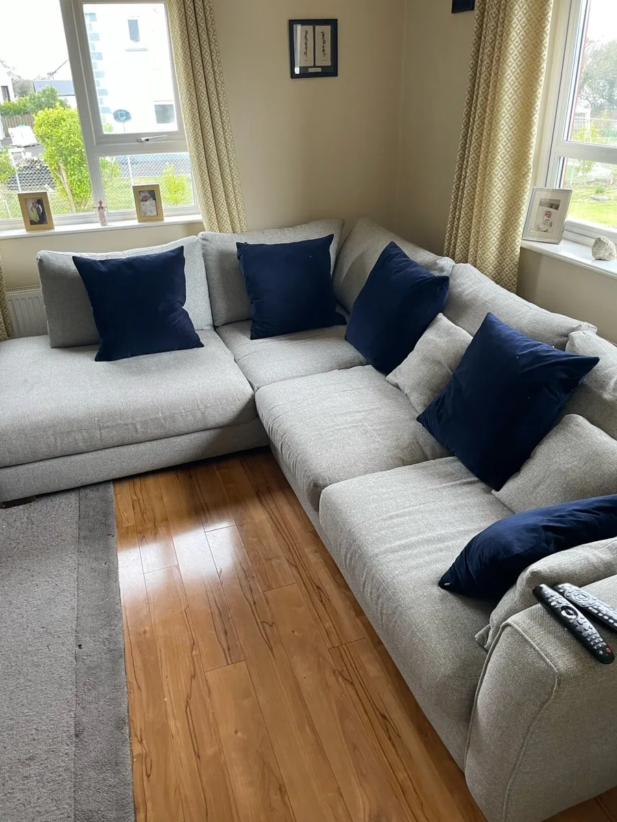 Sofa - Image 2
