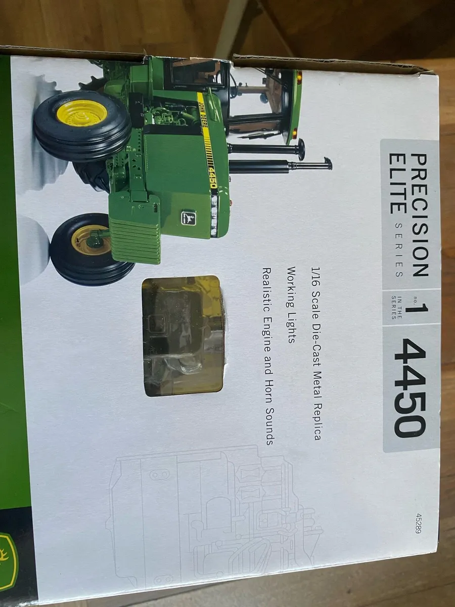 John Deere 4450 precision elite 1:16 scale model - Image 4