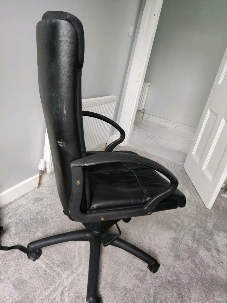 Office chair - Image 2
