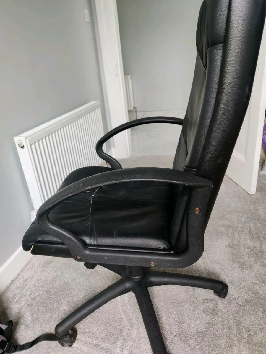 Office chair - Image 3