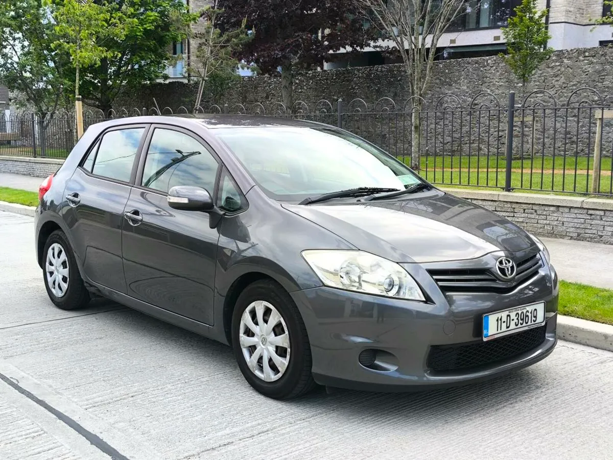 2011 AURIS NCT 01/2026 TAX 02/2026 - Image 2