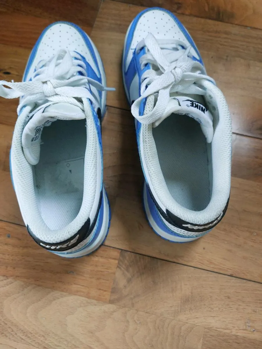 Runners - Image 2