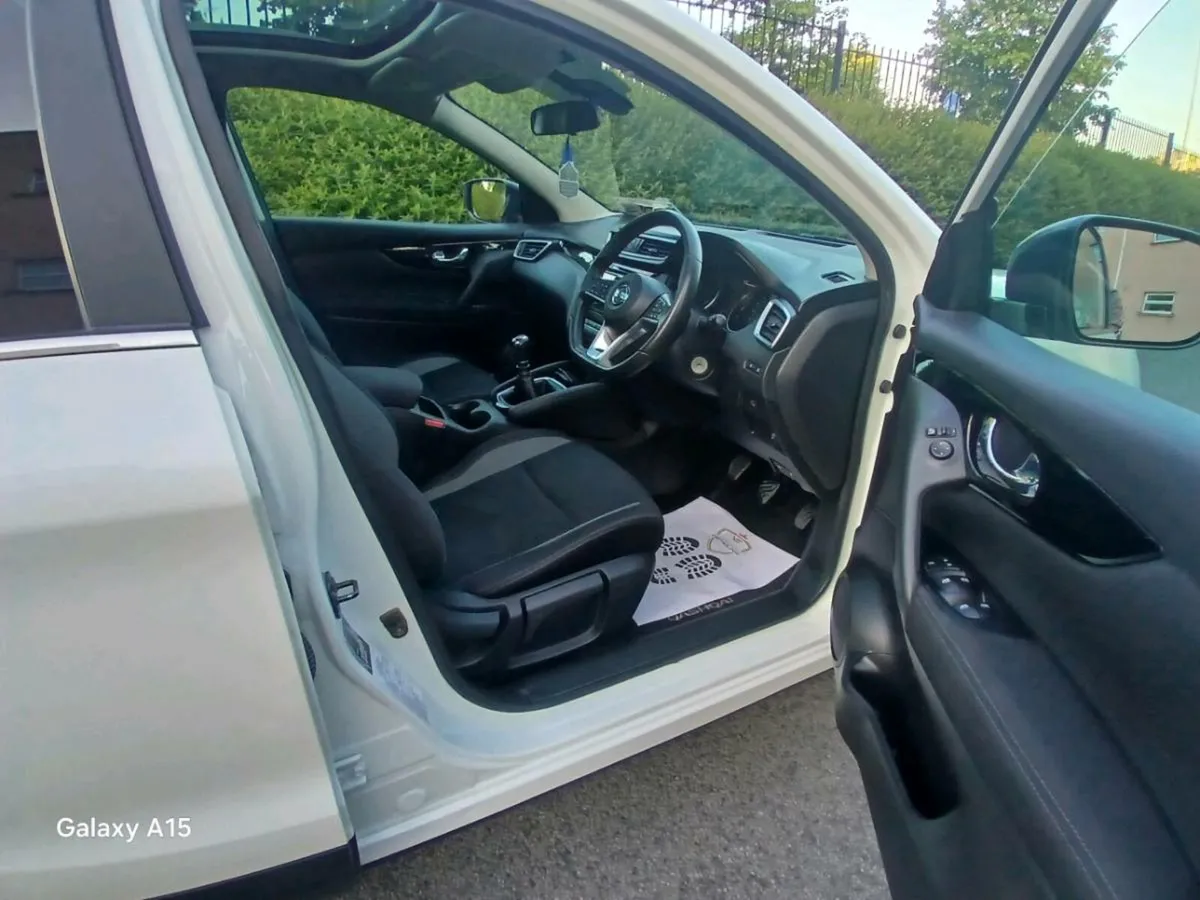 2018 NISSAN QASHQAI  1.2 PETROL LOW KM NEW NCT. - Image 4