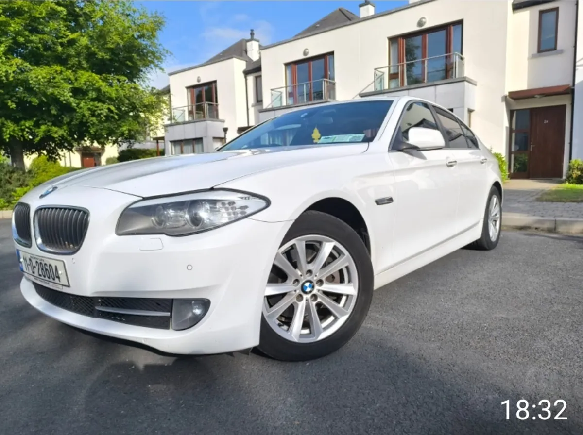 BMW 520 - Image 1