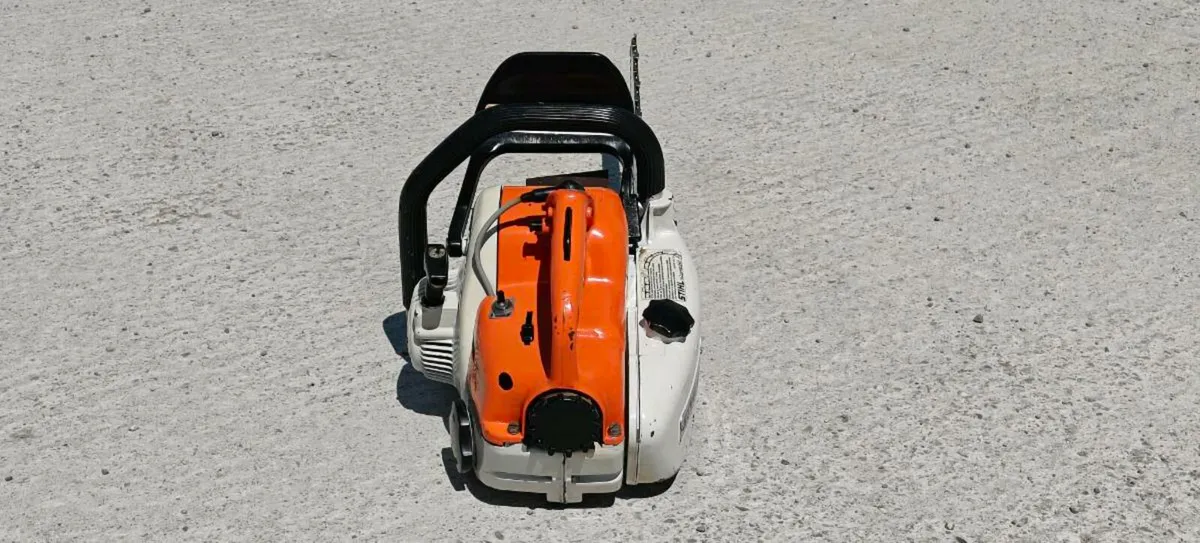 Stihl 08s collector's chainsaw - Image 2