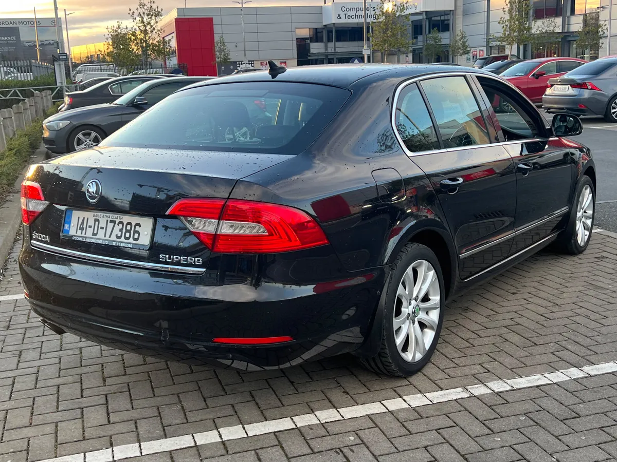 Skoda Superb Elegance 2014 - Image 2